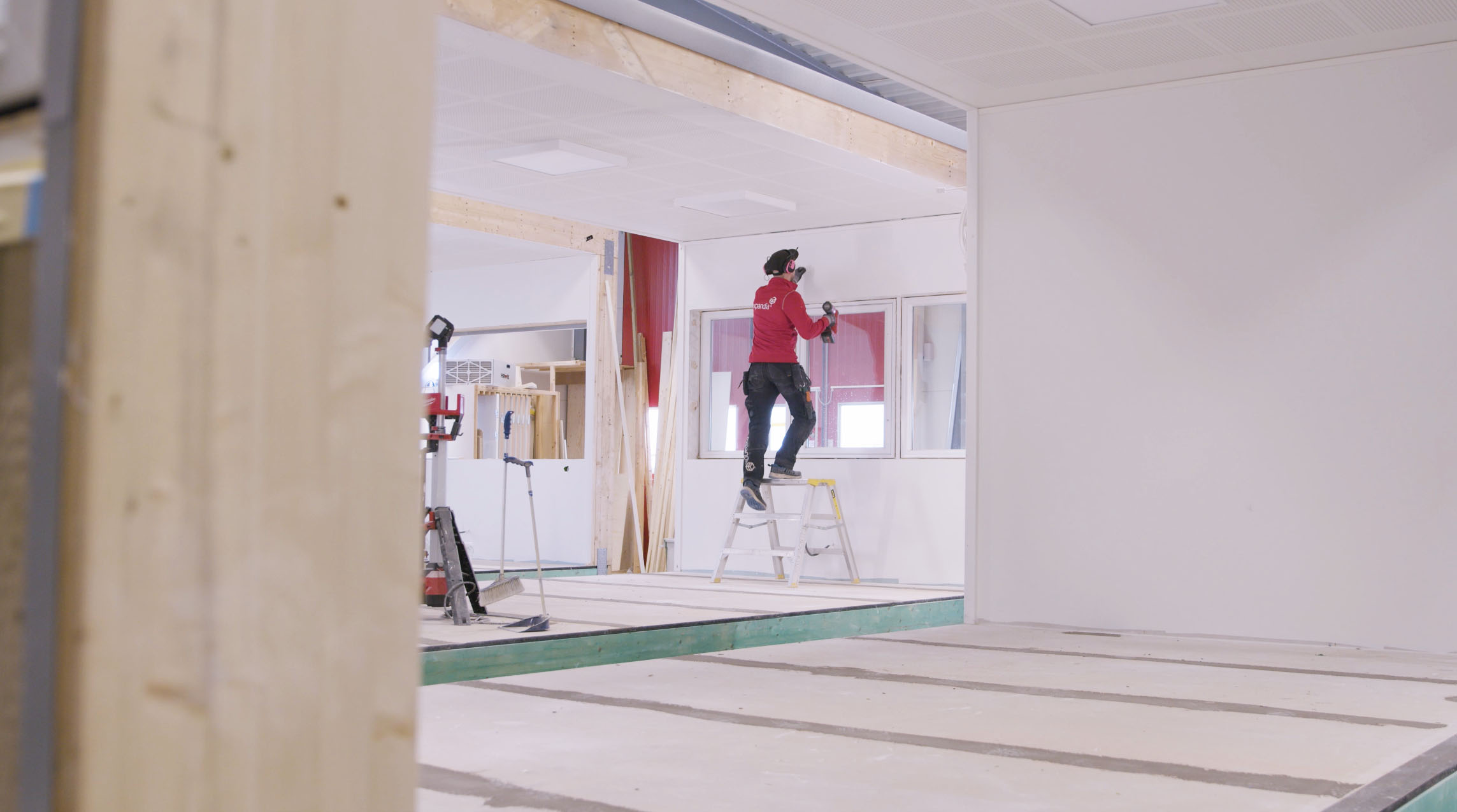 renovering av moduler i expandias renoveringhall